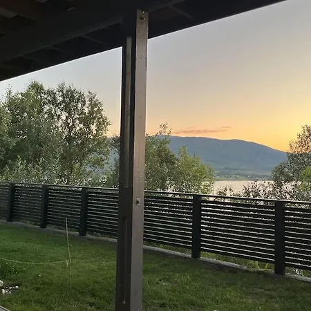 Appartement With 2 Bedrooms And A Beautiful View In Peaceful Neighborhood Tromsø